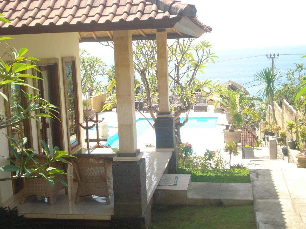 Barong Cafe Bungalow And Restaurant อาเม็ด ภายนอก รูปภาพ